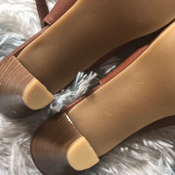 Heels - Picture 5 of 5